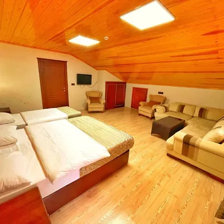 Hotel My 2*